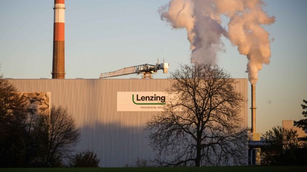 Nach drei Quartalen - Höherer Steueraufwand vergrößerte Lenzing-Verlust