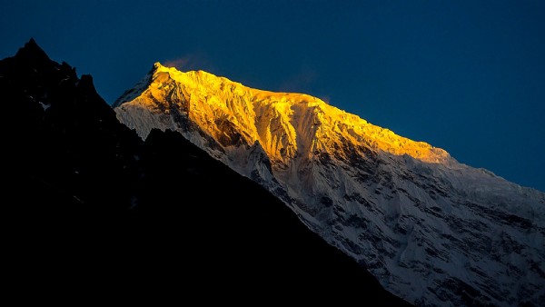 Trauer in der Slowakei - Nepal: Bergsteiger stürzt nach Rekord in den Tod