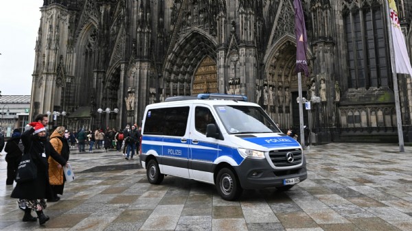 Wieder Terroralarm! - Drei Festnahmen: Anschlag auf Kölner Dom vereitelt