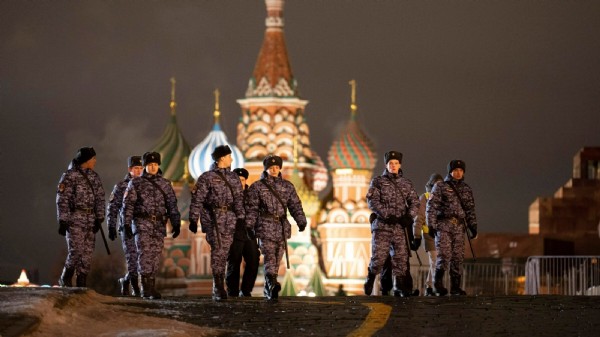 Kein Neujahrsfrieden - Nun suchen auch Russland wieder Attacken heim